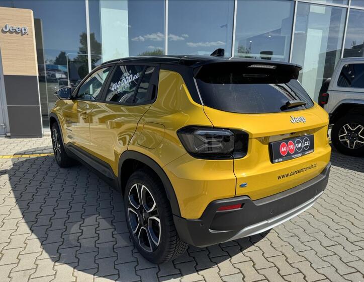 Jeep Avenger 4