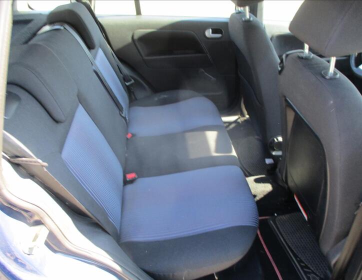 Ford Fusion 11