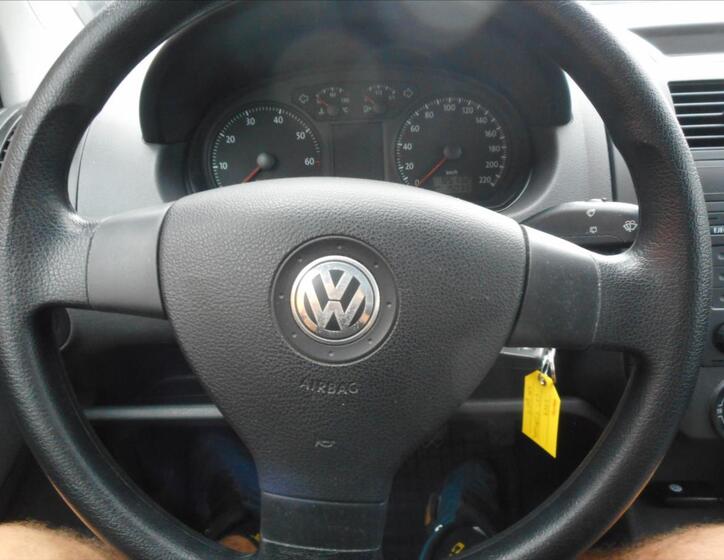 Volkswagen Polo 11