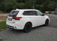 Mitsubishi Outlander 5