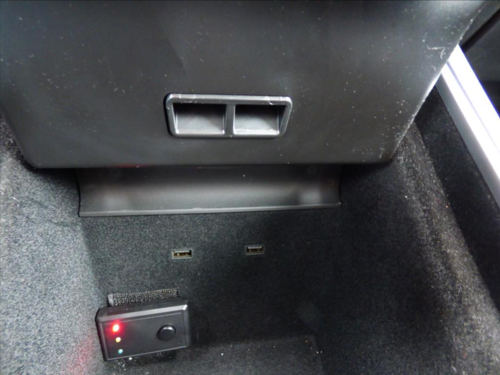 Tesla Model 3 30