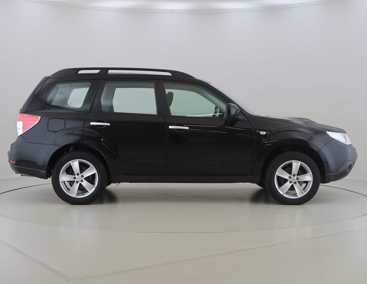 Subaru Forester 4