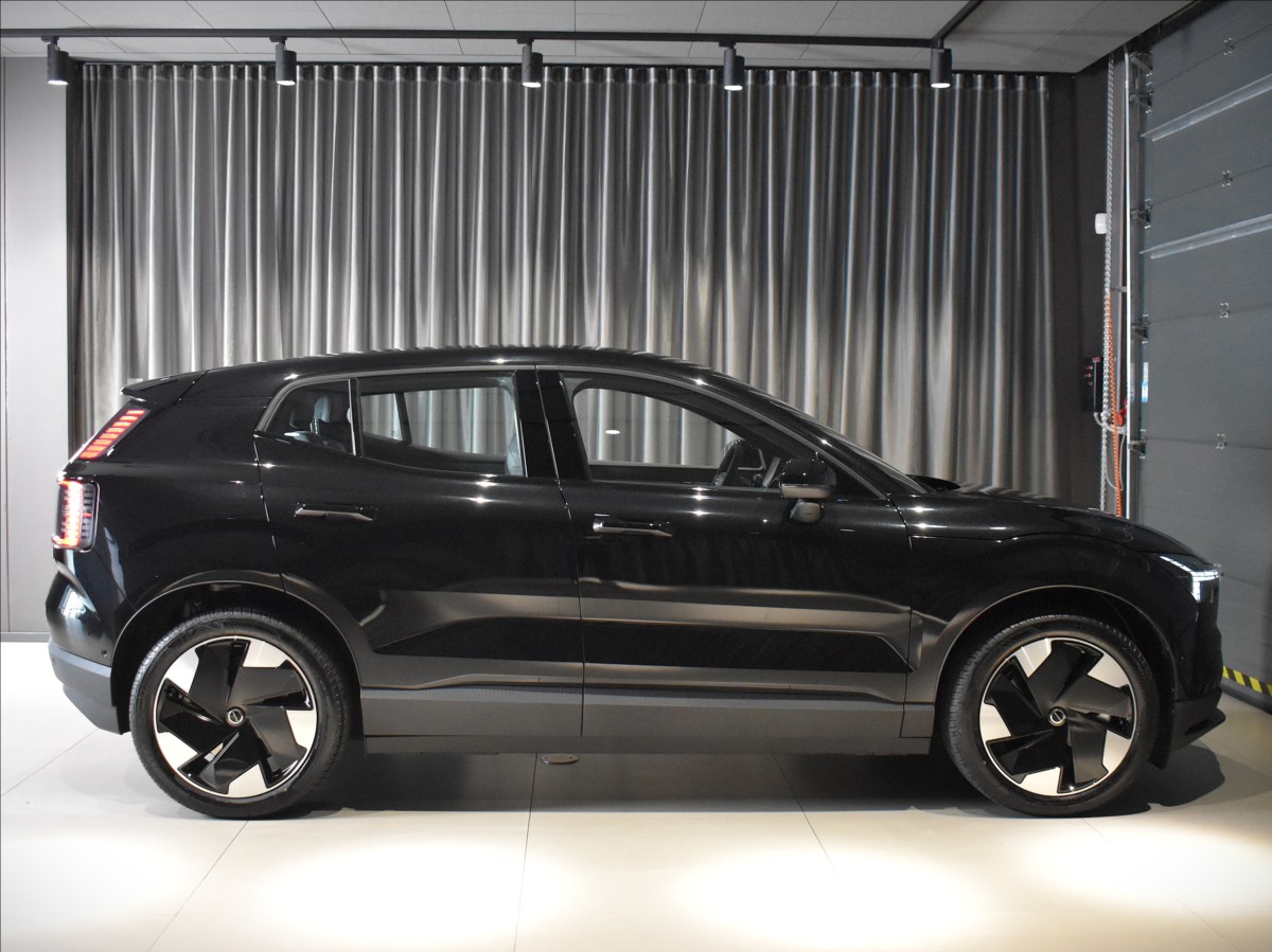 Volvo EX30