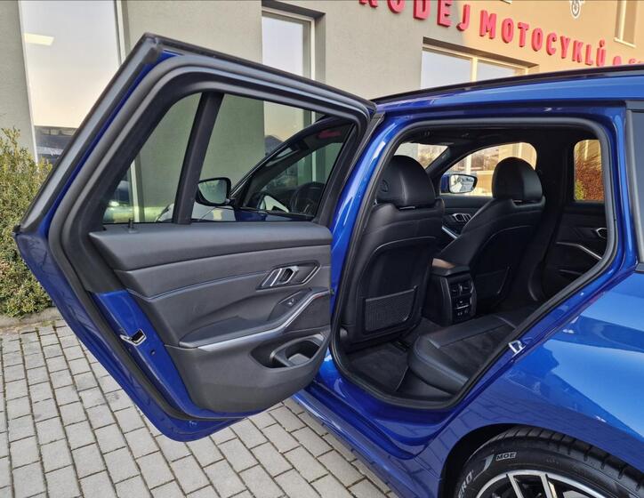 BMW Řada 3 18
