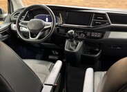 Volkswagen Multivan 13
