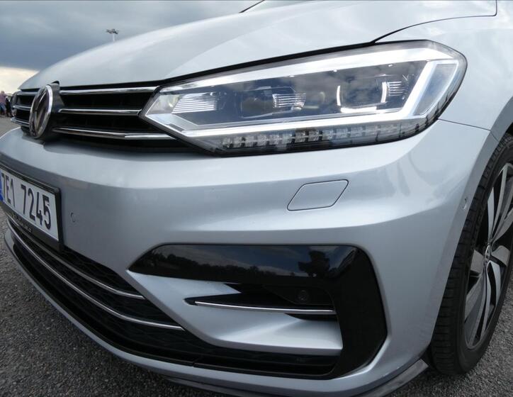 Volkswagen Touran 4