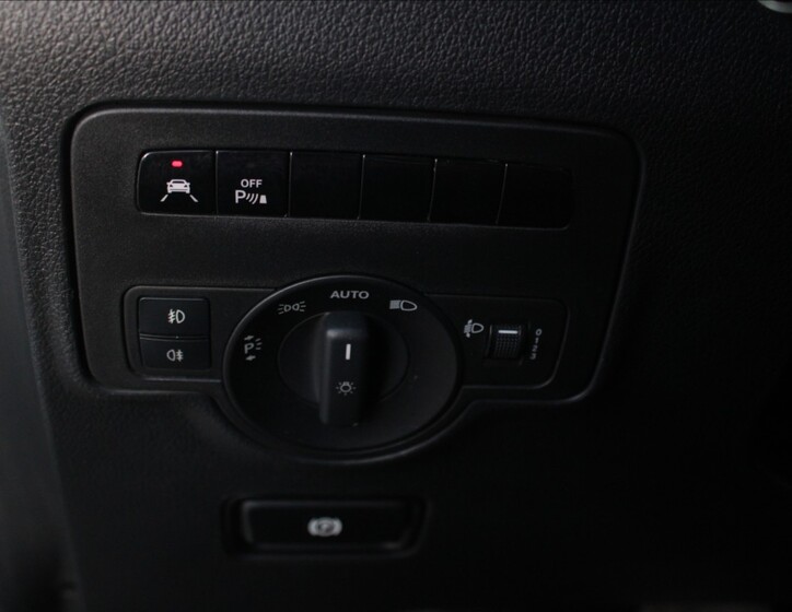 Mercedes-Benz Vito 15