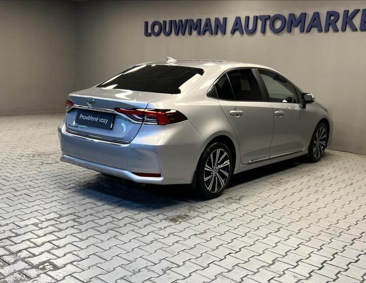Toyota Corolla 2