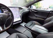 Tesla Model S 26