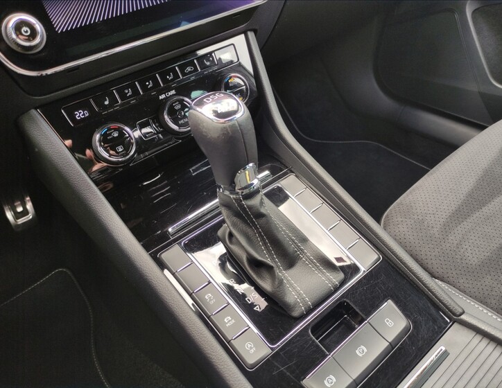Škoda Superb 23