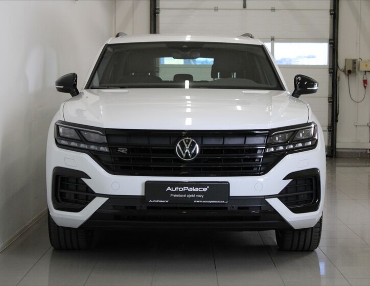 Volkswagen Touareg 2