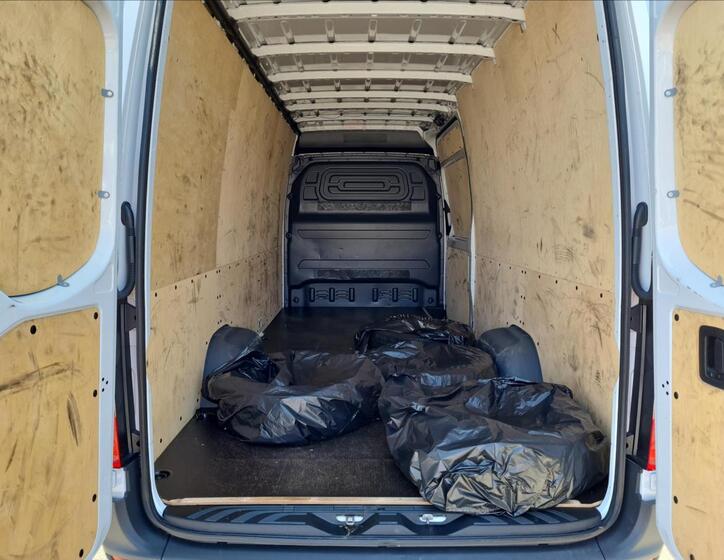 Mercedes-Benz Sprinter 18