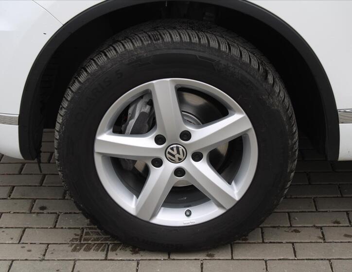 Volkswagen Touareg 9