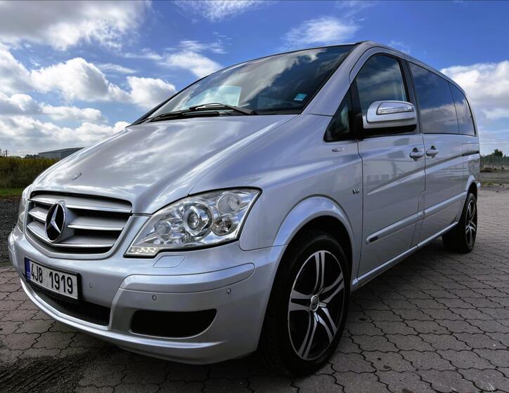 Mercedes-Benz Viano 7