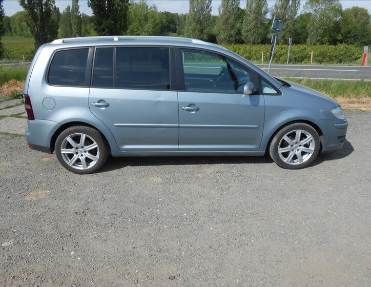 Volkswagen Touran 6