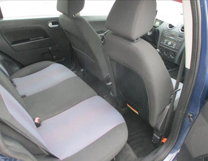 Ford Fusion 11