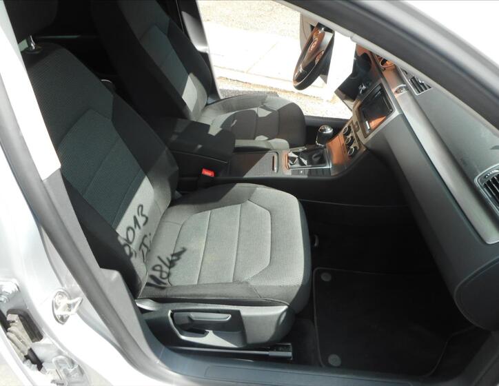 Volkswagen Passat 22