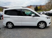 Ford Tourneo Courier 5