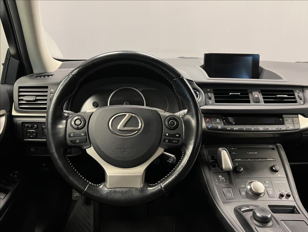 Lexus CT 200h