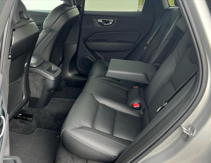 Volvo XC60 13