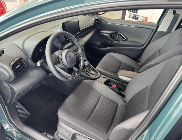 Toyota Yaris 10