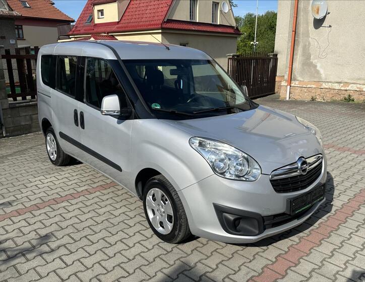 Opel Combo 1