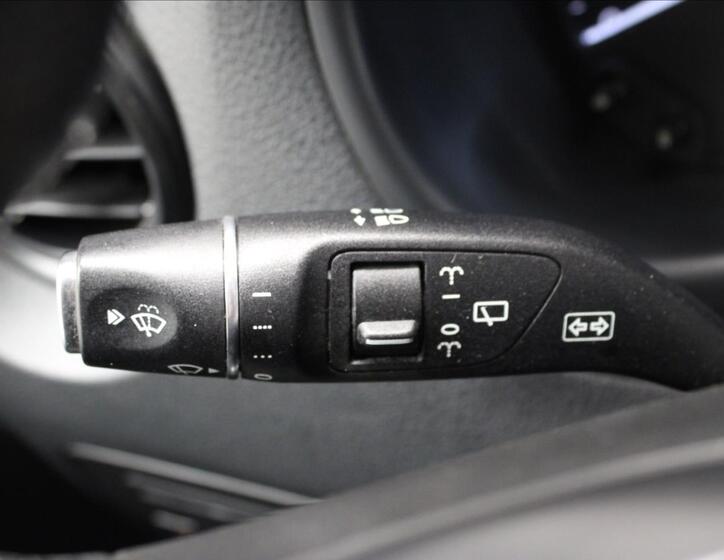 Mercedes-Benz Vito 18