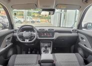 MG ZS 8