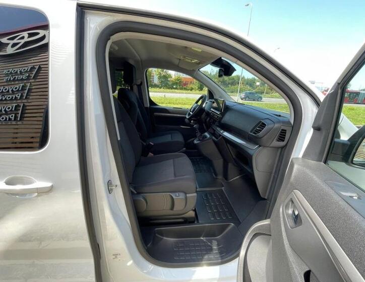 Toyota ProAce Verso 23