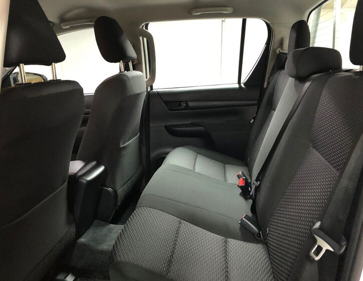 Toyota Hilux 10