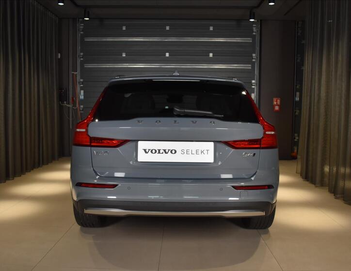 Volvo V60 5