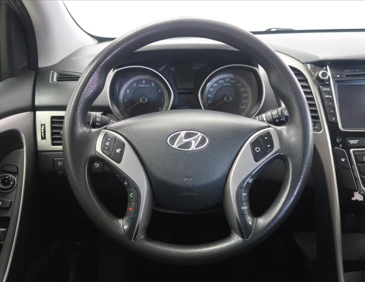 Hyundai i30 17