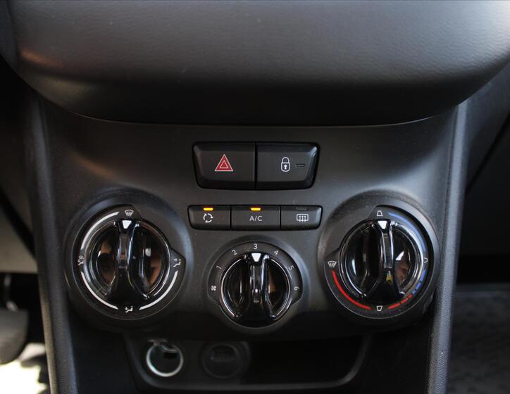 Peugeot 208 17