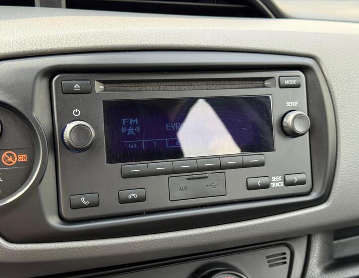 Toyota Yaris 14
