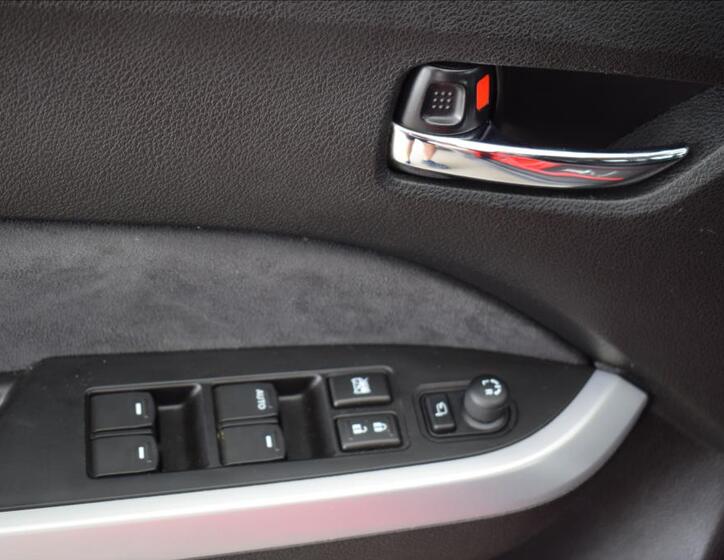 Suzuki Vitara 30