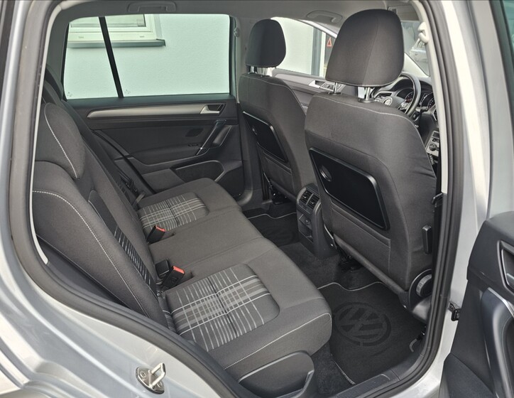 Volkswagen Golf Sportsvan 35