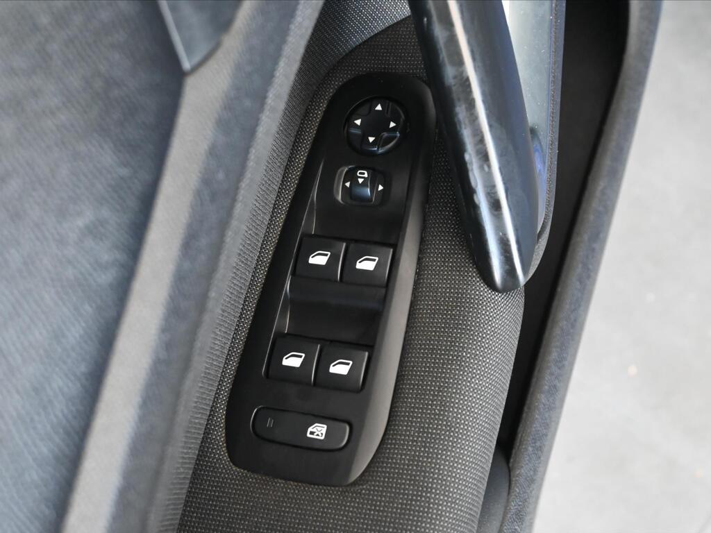 Peugeot 308 26