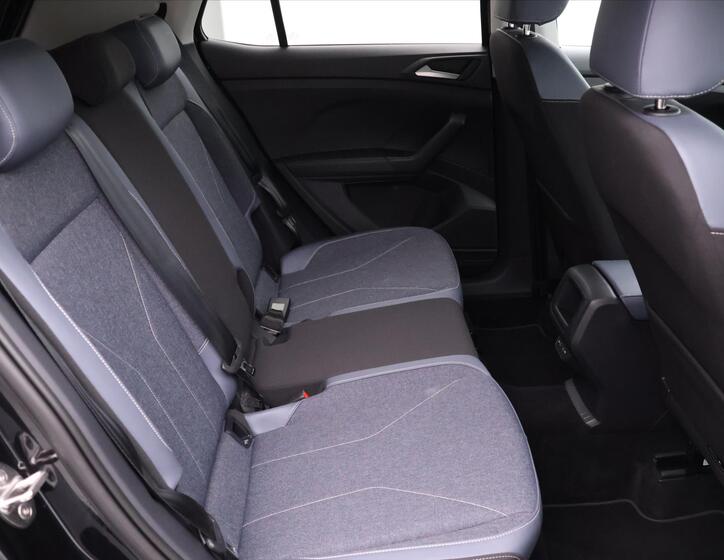 Volkswagen T-Cross 15
