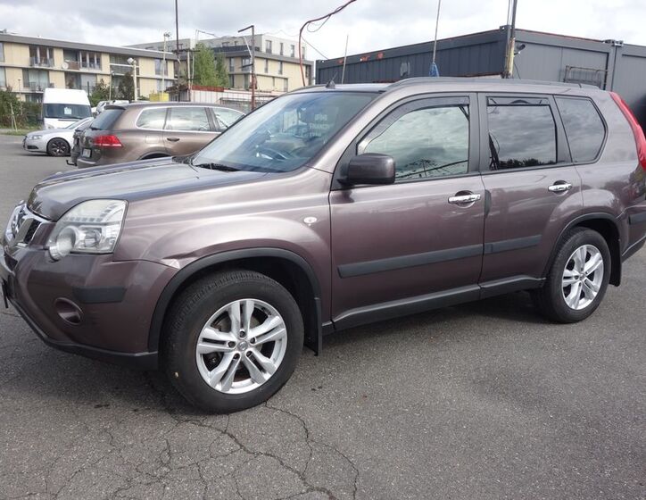 Nissan Ostatní 2