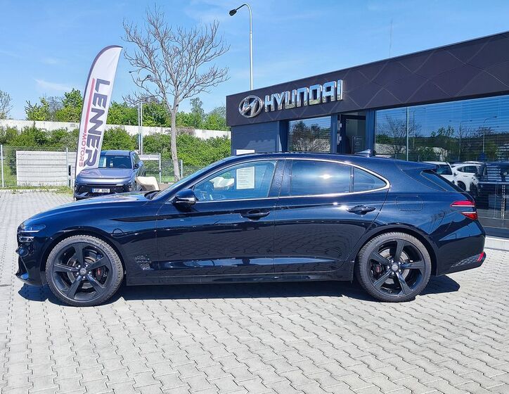 Hyundai Genesis 8