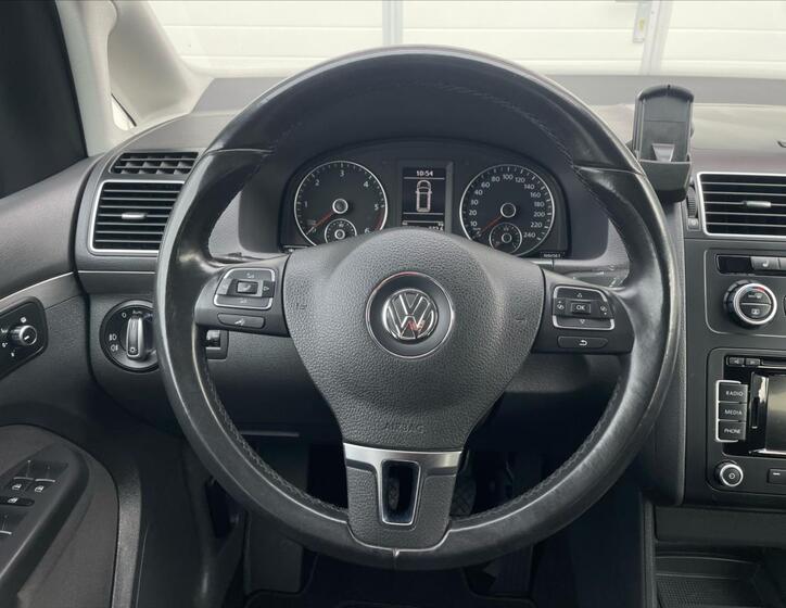 Volkswagen Touran 14