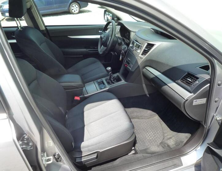 Subaru Legacy 37