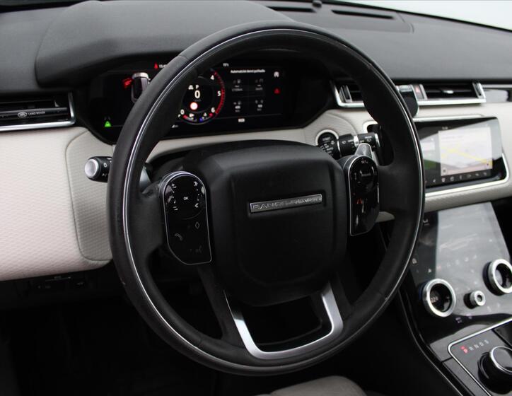 Land Rover Range Rover Velar 15