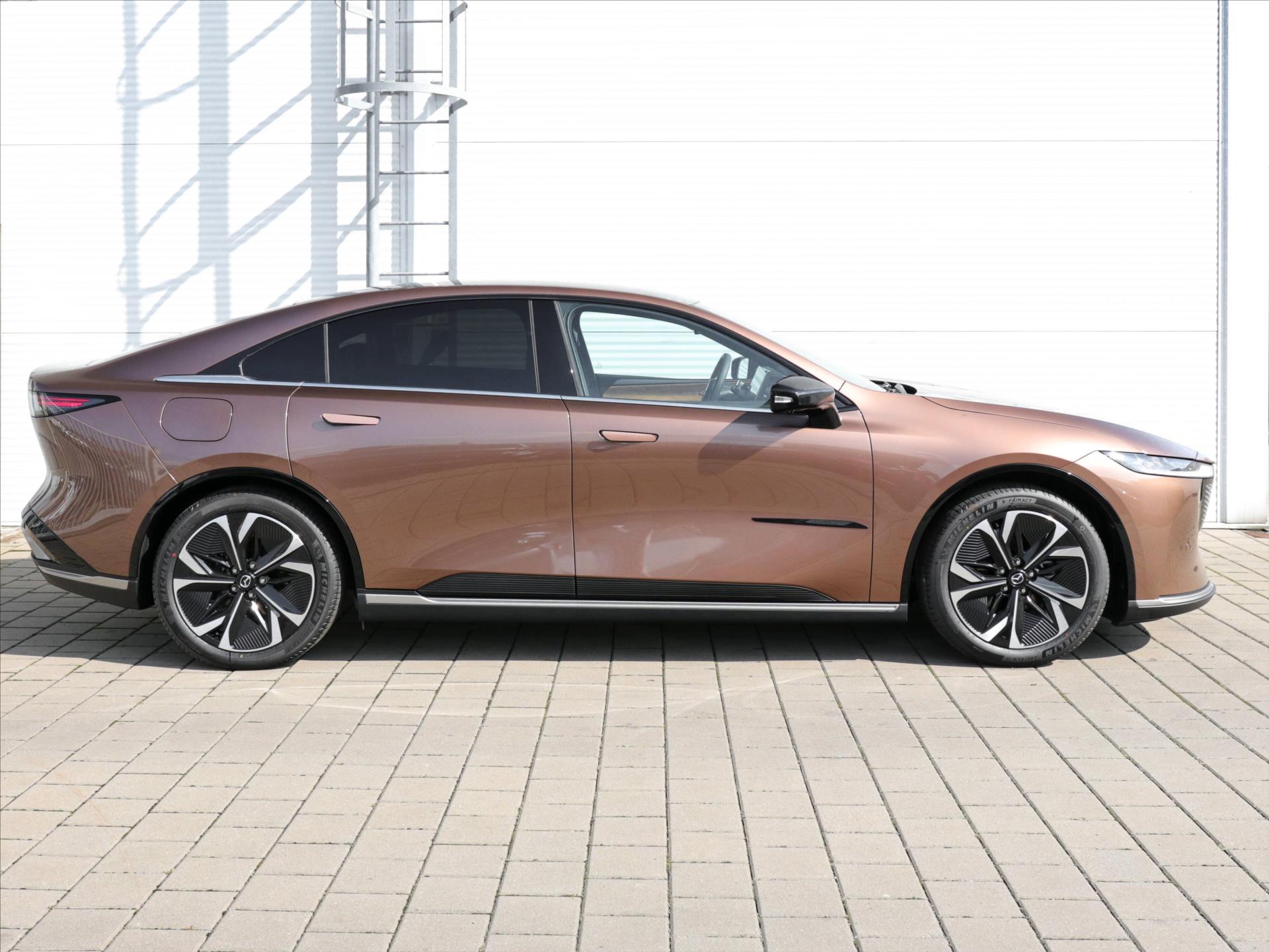 Mazda 6e