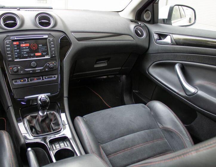 Ford Mondeo 18