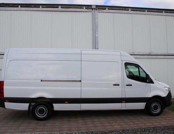 Mercedes-Benz Sprinter 3