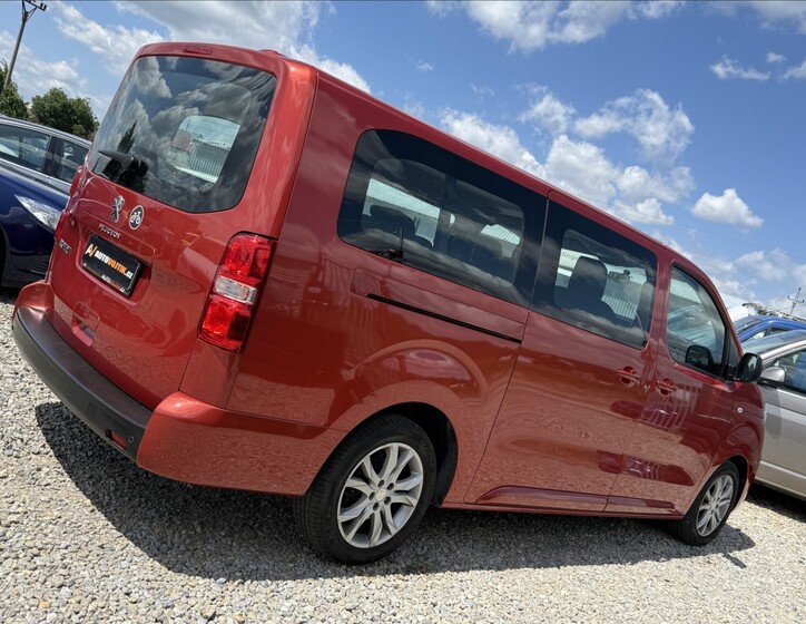 Peugeot Traveller 5