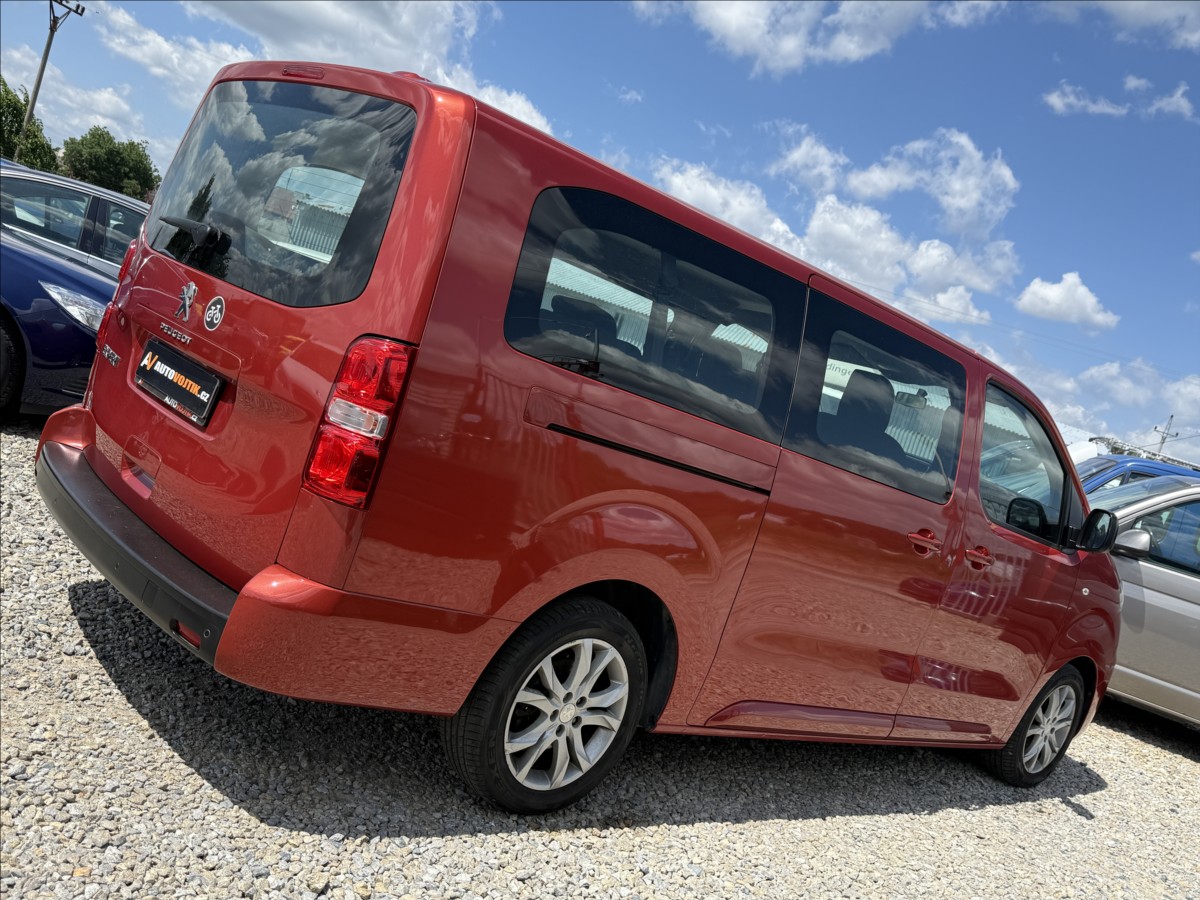 Peugeot Traveller