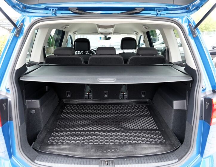 Volkswagen Touran 13