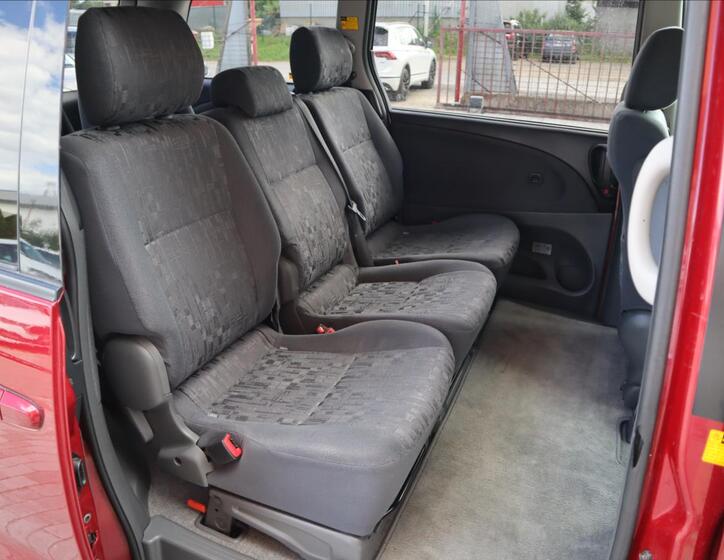 Toyota Previa 17